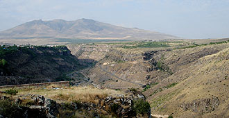Khasach-Cañon und der Berg Ara
