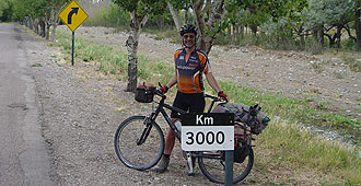 Km 3000 der Ruta 40 in El Sosneado