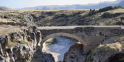Brücke über den Bendimahi bei Muradiye